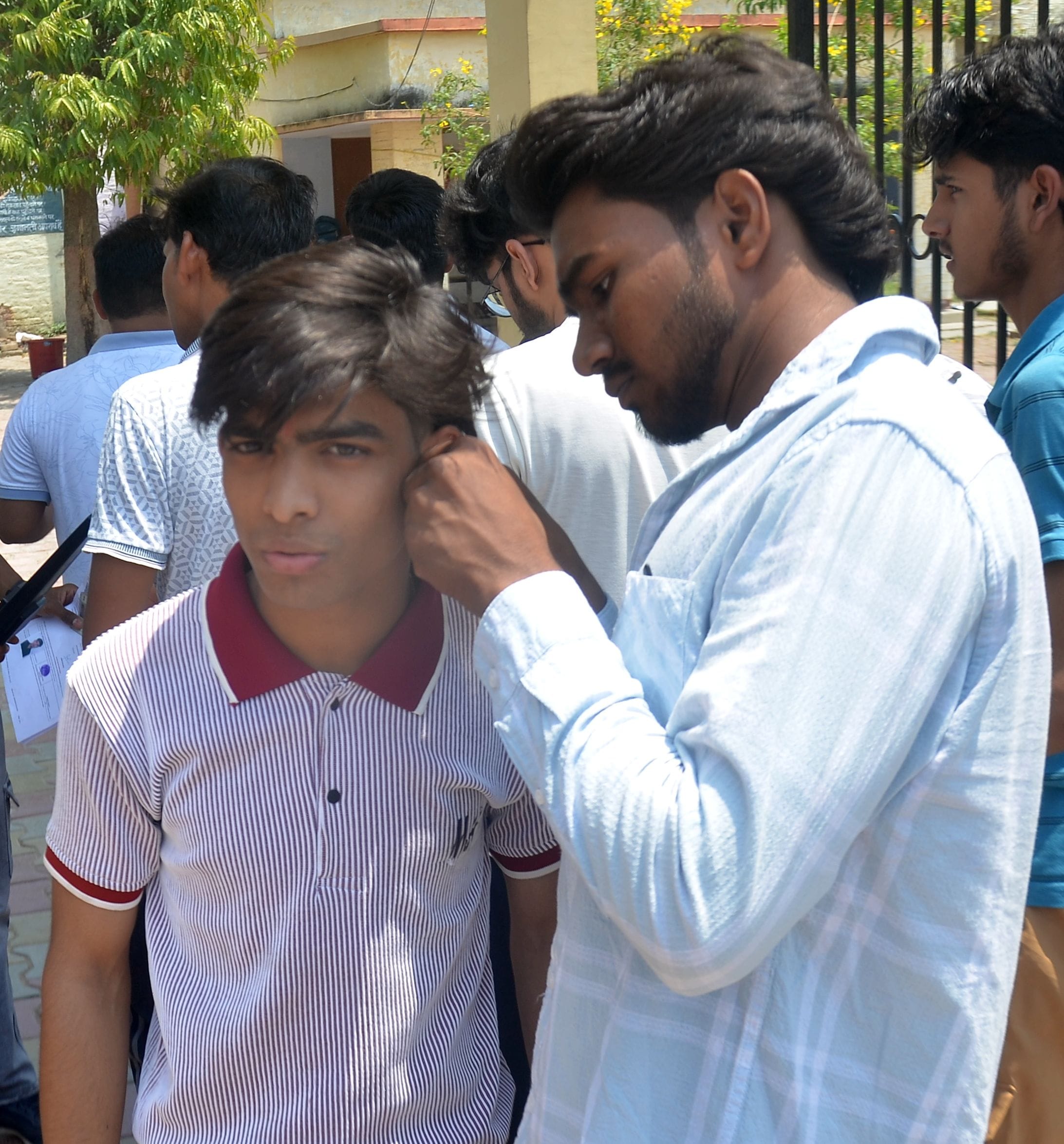 सूर्य, निगोही। सूर्य, निगोही।