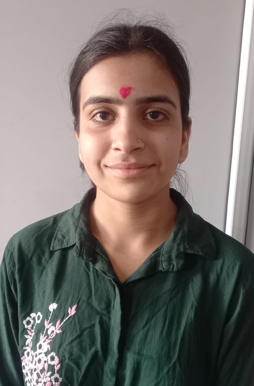 बोर्ड की मेरिट सूची में कला संकाय में दसवां स्थान हासिल करने वाली राजकीय वरिष्ठ माध्यमिक पाठशाल