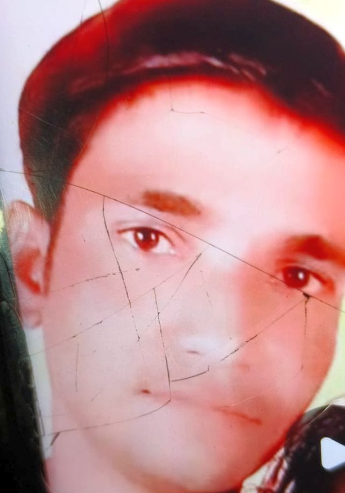 फोटो 04 एमएएचपी 15 परिचय-जिला अस्पताल में भर्ती दुर्घटना में घायल बाबू बाल्मीकि। संवाद फोटो 04 एमएएचपी 15 परिचय-जिला अस्पताल में भर्ती दुर्घटना में घायल बाबू बाल्मीकि। संवाद