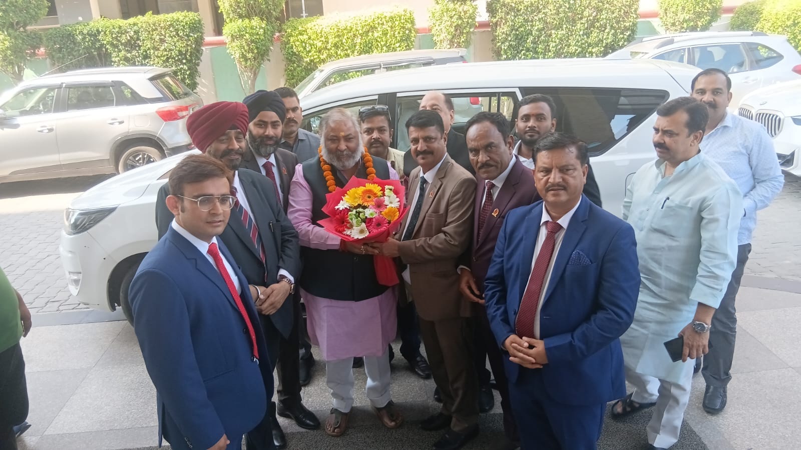 इंस्टीट्यूट ऑफ कॉस्ट अकाउंटेंट्स ऑफ इंडिया (आईसीएमआईए) की ओर से गोमती नगर स्थित होटल में आयोजि इंस्टीट्यूट ऑफ कॉस्ट अकाउंटेंट्स ऑफ इंडिया (आईसीएमआईए) की ओर से गोमती नगर स्थित होटल में आयोजि