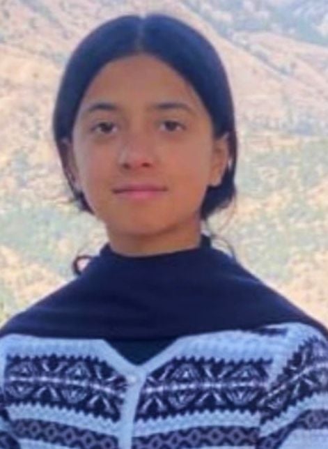 ठियोग के क्यार स्कूल में प्रथम रहने वाली स्नेहा। संवाद ठियोग के क्यार स्कूल में प्रथम रहने वाली स्नेहा। संवाद