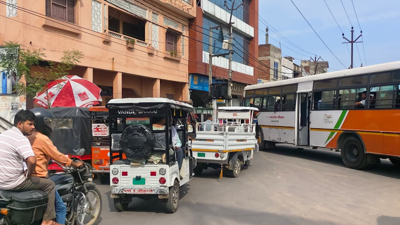 -गजेंद्र गुप्ता