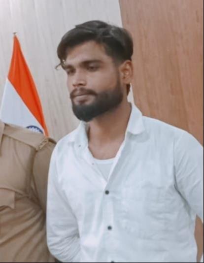 कछवां पुलिस द्वारा बरामद असलहा । स्रोत- संवाद कछवां पुलिस द्वारा बरामद असलहा । स्रोत- संवाद