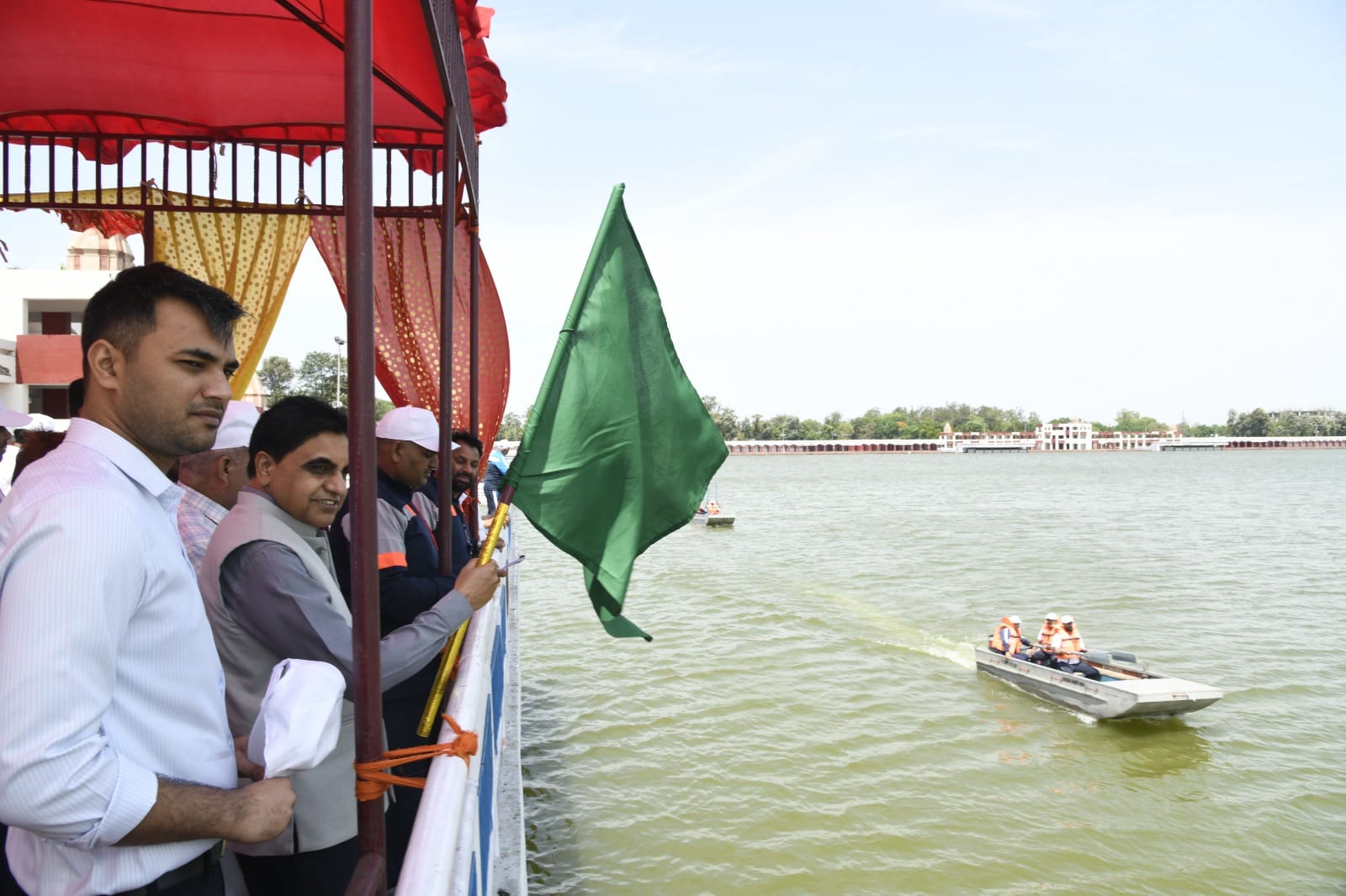 कुरुक्षेत्र। ब्रह्मसरोवर पर राजस्व विभाग द्वारा आयोजित राज्य स्तरीय बाढ़ राहत प्रशिक्षण शिविर म
