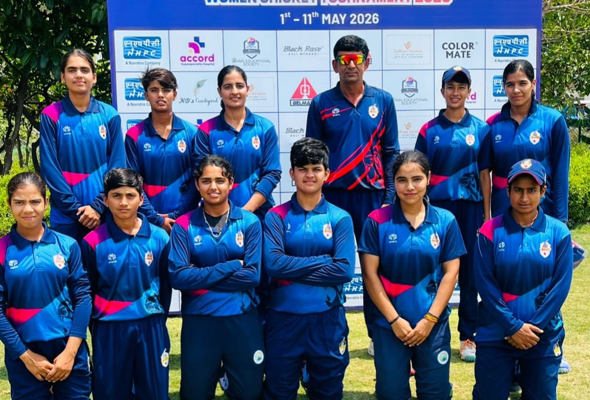 आरपीसीए टीम की विजेता खिलाड़ी। स्रोत कोच आरपीसीए टीम की विजेता खिलाड़ी। स्रोत कोच