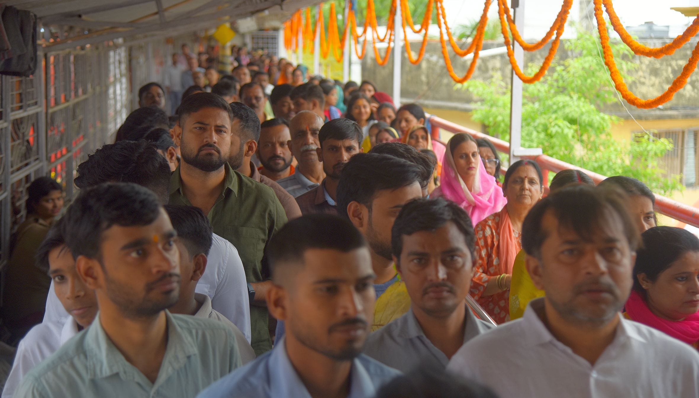 ज्येष्ठ माह के पहले बड़े मंगल पर लक्ष्मणनगरी पूरी तरह से मंगलमय नजर आई। 