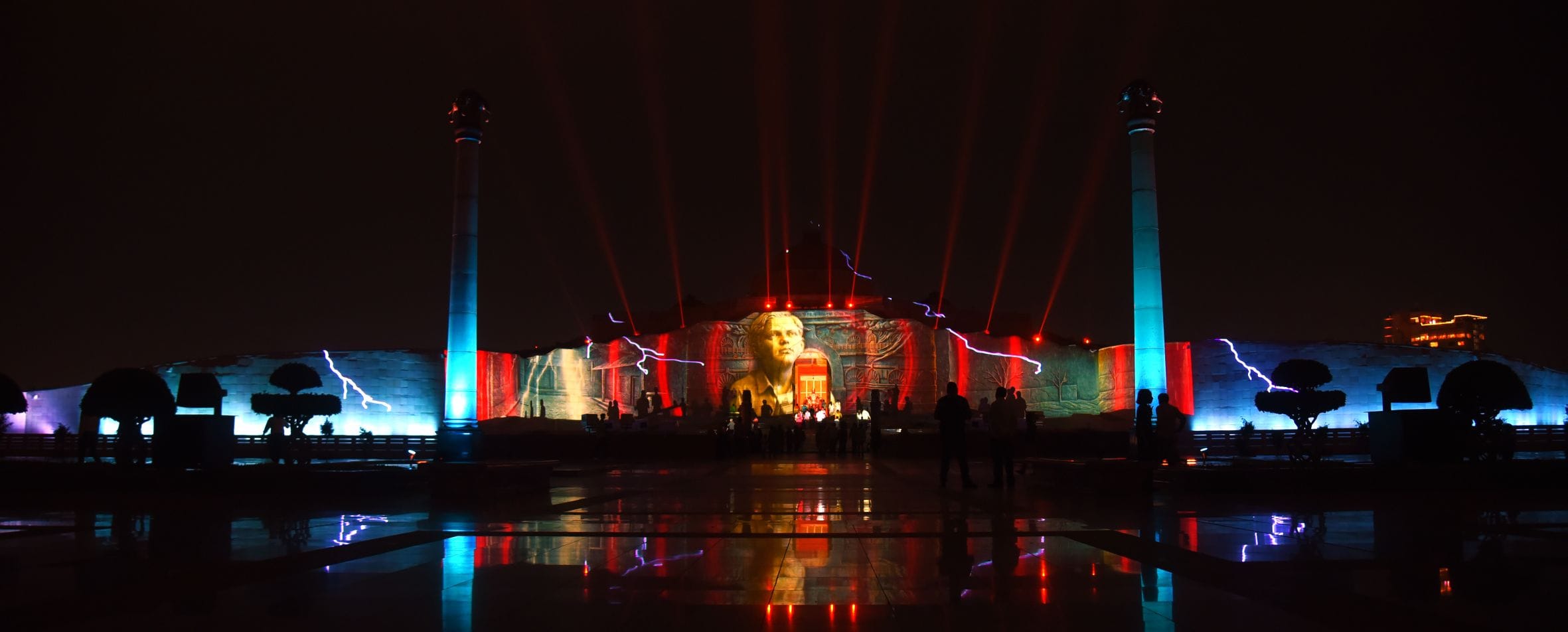 लाइट शो में दिखा बाबा साहब का जीवन