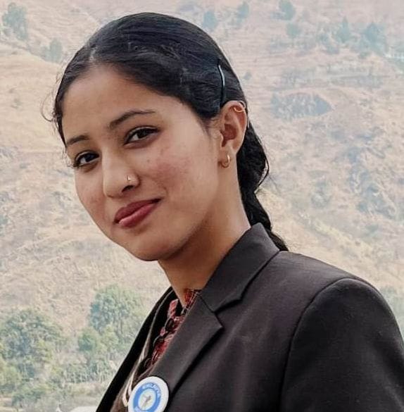 सर्वपल्ली बीएड कॉलेज के प्रथम सेमेस्टर में साक्षी ने पाया पहला स्थान। स्रोत : संस्थान