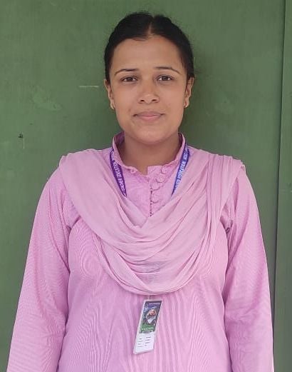 सर्वपल्ली बीएड कॉलेज के प्रथम सेमेस्टर में साक्षी ने पाया पहला स्थान। स्रोत : संस्थान