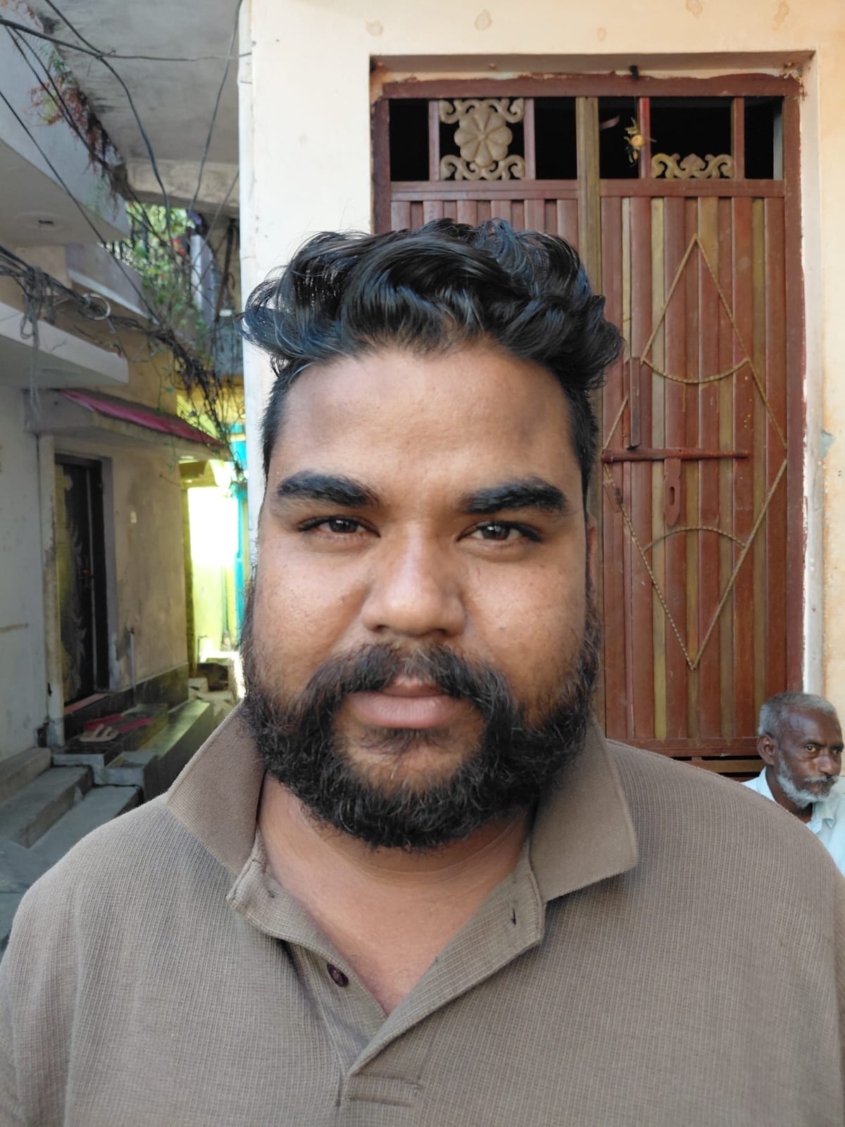 मोहल्ला नखासे में घरों से लगे नालों की स्थिति। संवाद मोहल्ला नखासे में घरों से लगे नालों की स्थिति। संवाद