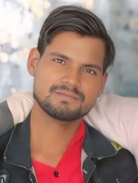 मृतक आशीष उर्फ छोटू की फाइल फोटो मृतक आशीष उर्फ छोटू की फाइल फोटो