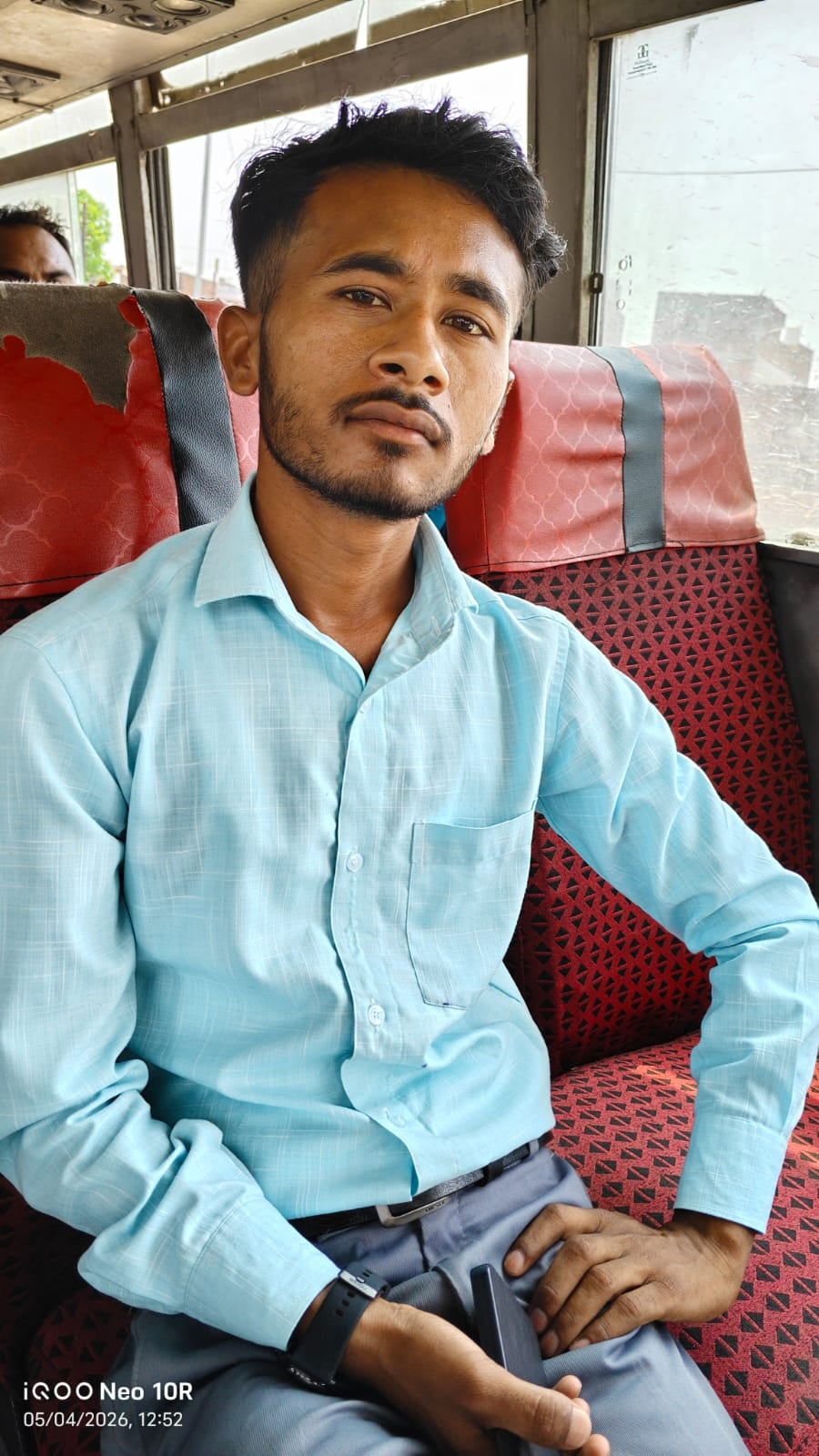 प्राइवेट बस स्टैंड परिसर में लगा वाटर कूलर के टोटियों से नहीं निकल रहा पानी। संवाद