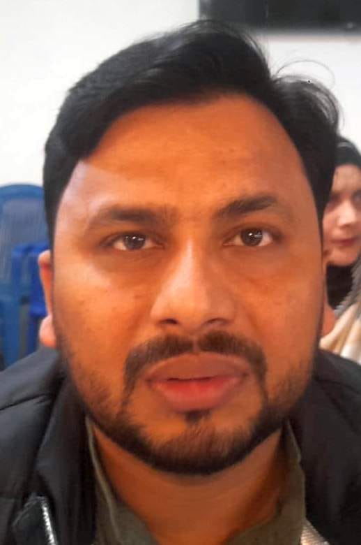 मोहल्ला रंगीन चौपाल में उखड़ी पड़ी गली। संवाद मोहल्ला रंगीन चौपाल में उखड़ी पड़ी गली। संवाद