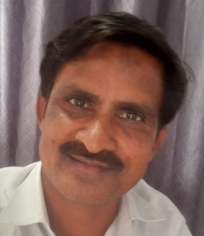 मोहल्ला रंगीन चौपाल में उखड़ी पड़ी गली। संवाद मोहल्ला रंगीन चौपाल में उखड़ी पड़ी गली। संवाद