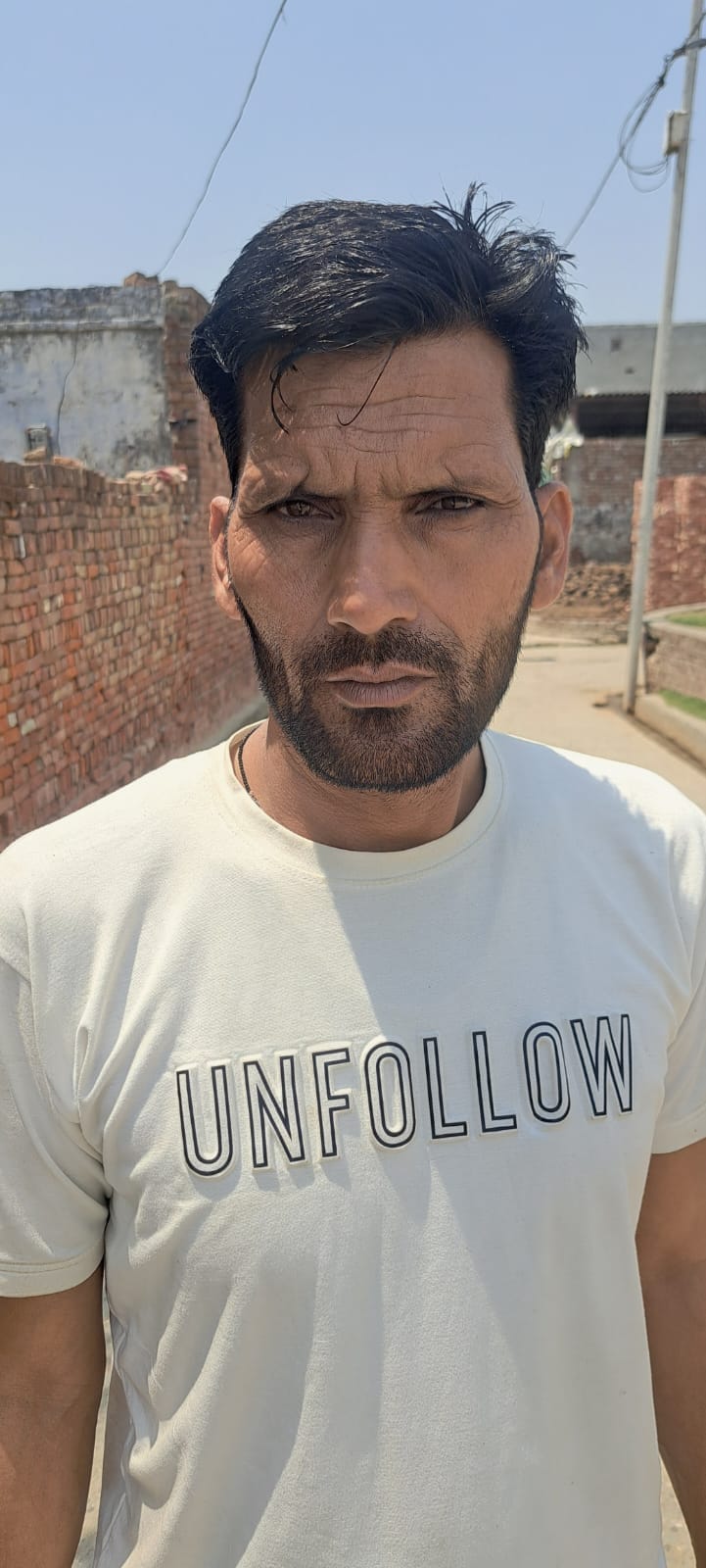 सरूरपुर। वार्ड आठ निवासी दानिश। संवाद