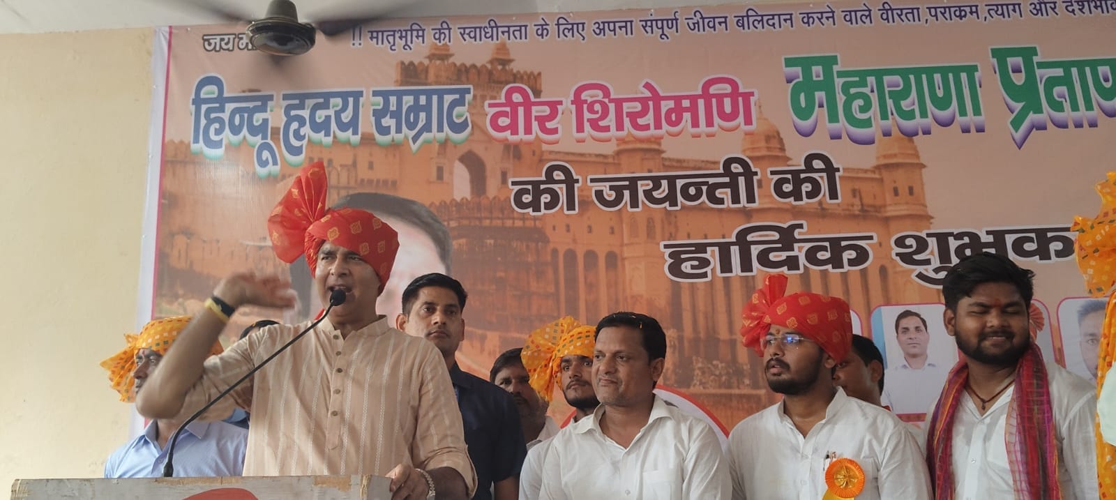 बहसूमा। महाराणा प्रताप की शोभायात्रा का फोटो संवाद बहसूमा। महाराणा प्रताप की शोभायात्रा का फोटो संवाद