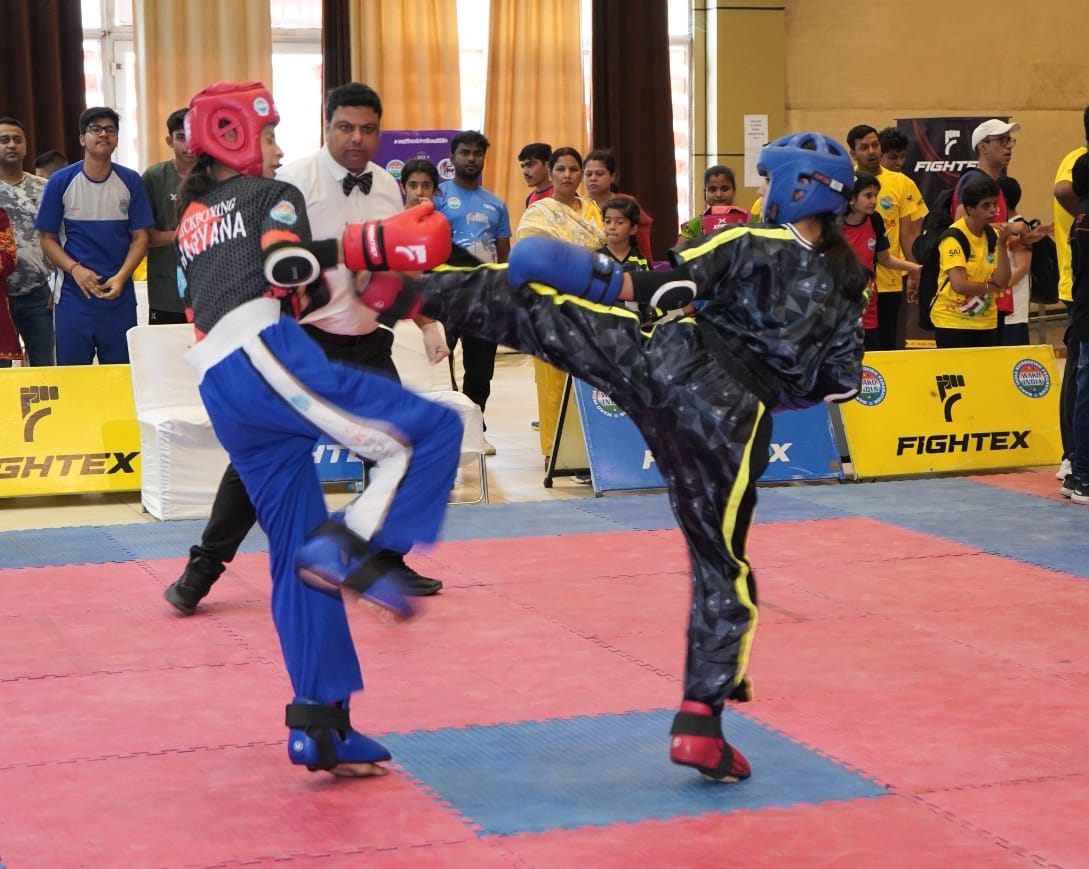 फरीदाबाद जेसीबोस विश्वविद्यालय में जिला किकबॉक्सिंग संघ द्वारा आयोजित प्रदेश स्तरीयकिकबॉक्सिंग फरीदाबाद जेसीबोस विश्वविद्यालय में जिला किकबॉक्सिंग संघ द्वारा आयोजित प्रदेश स्तरीयकिकबॉक्सिंग