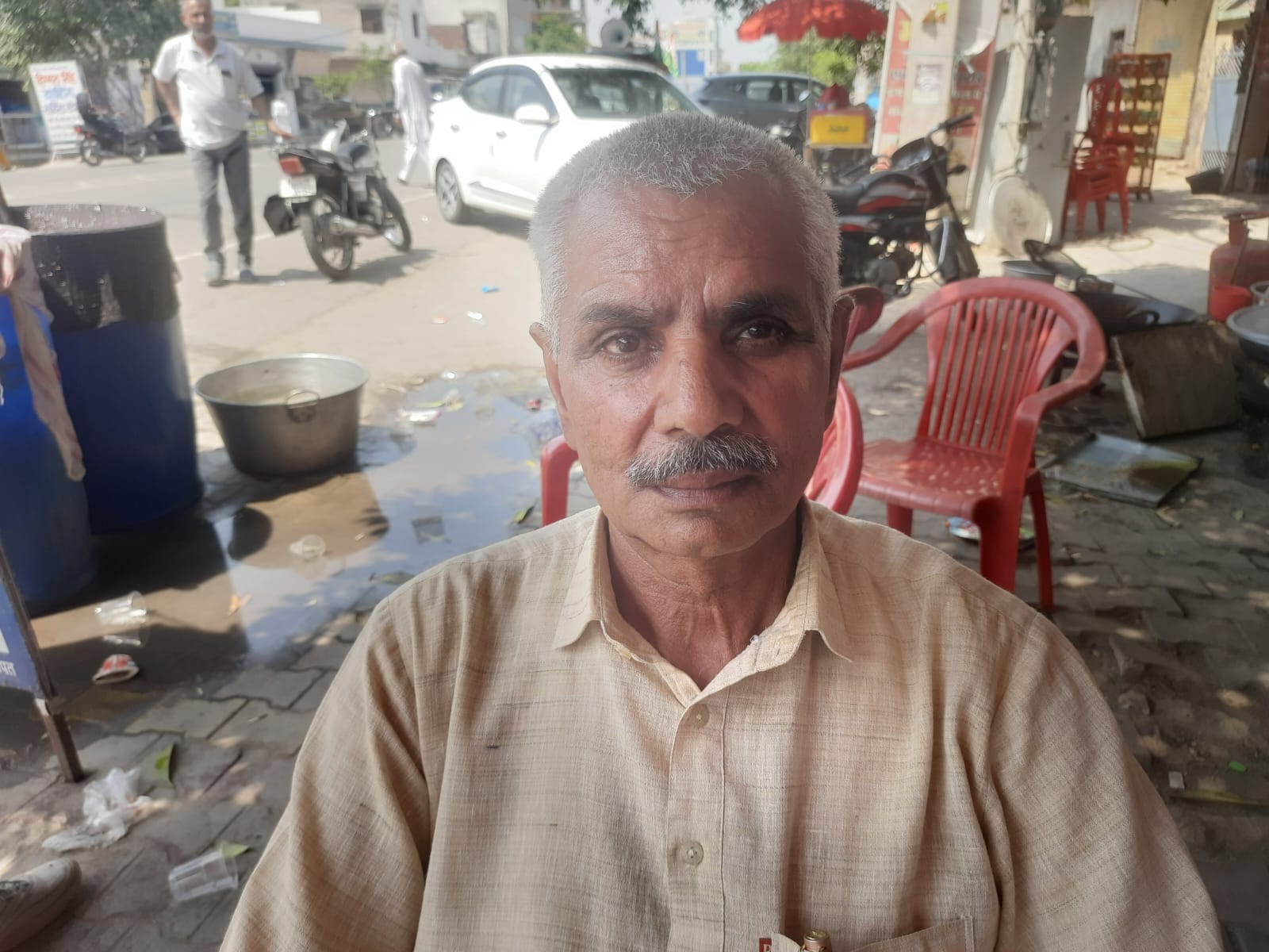 फोटो : सोनीपत की इंडियन कॉलाेनी की एक गली में भरा सीवर का पानी। संवाद