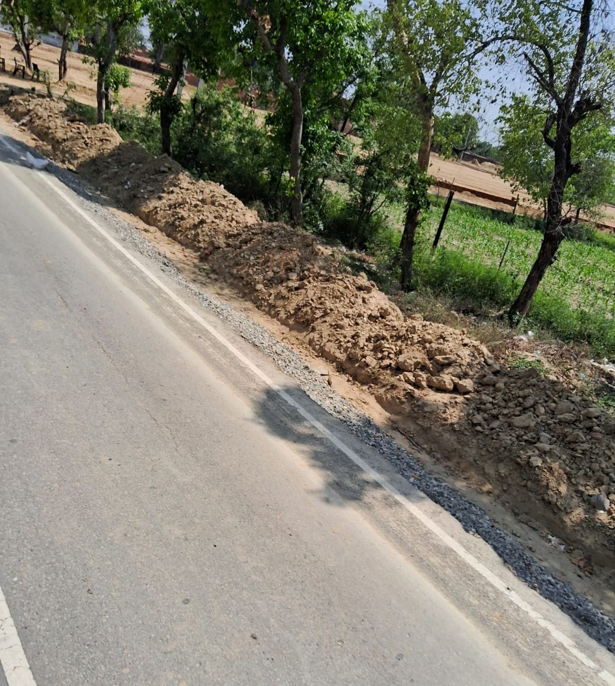 बदायूं से दातागंज रोड। संवाद बदायूं से दातागंज रोड। संवाद