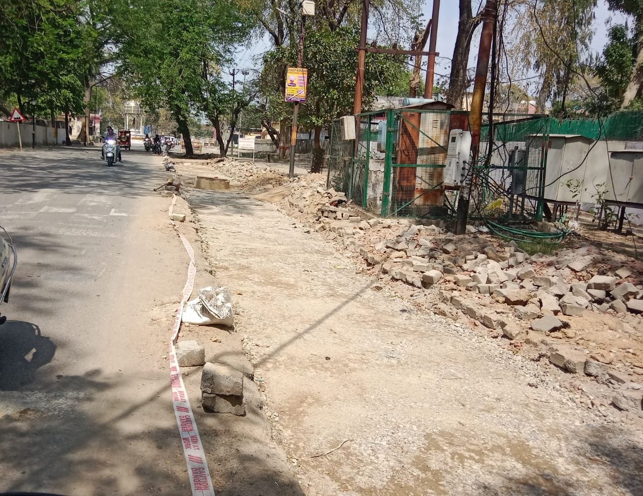 बदायूं से दातागंज रोड। संवाद बदायूं से दातागंज रोड। संवाद