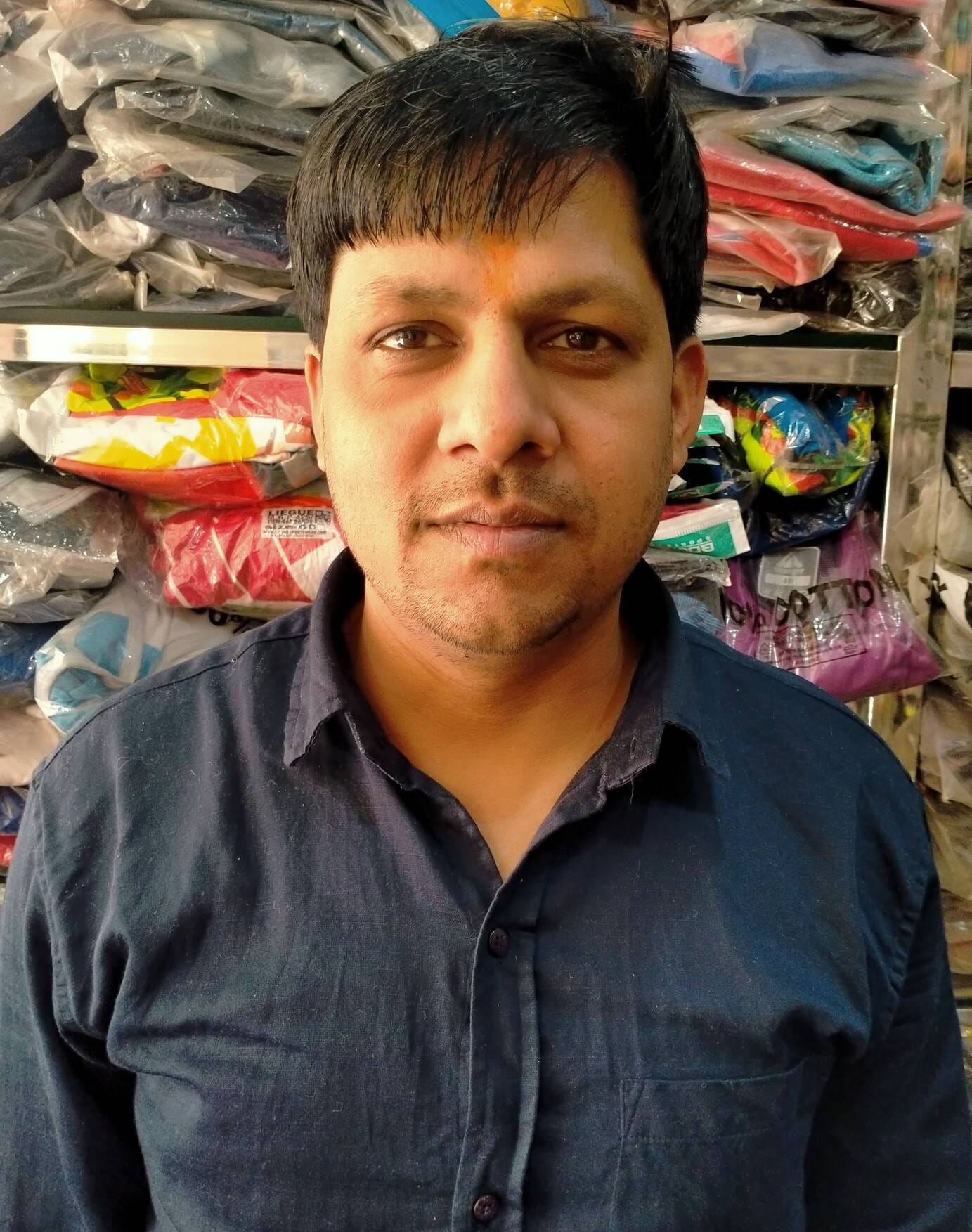 फोटो संख्या:63- पीएश्री राजकीय कन्या वरिष्ठ माध्यमिक विद्यालय के सामने लगा गंदगी का ढ़ेर--संवाद