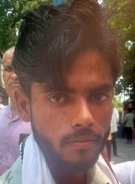 जजी कचहरी परिसर में आयोजित लोक अदालत में वादों का निस्तारण कराते वादकारी। संवाद जजी कचहरी परिसर में आयोजित लोक अदालत में वादों का निस्तारण कराते वादकारी। संवाद