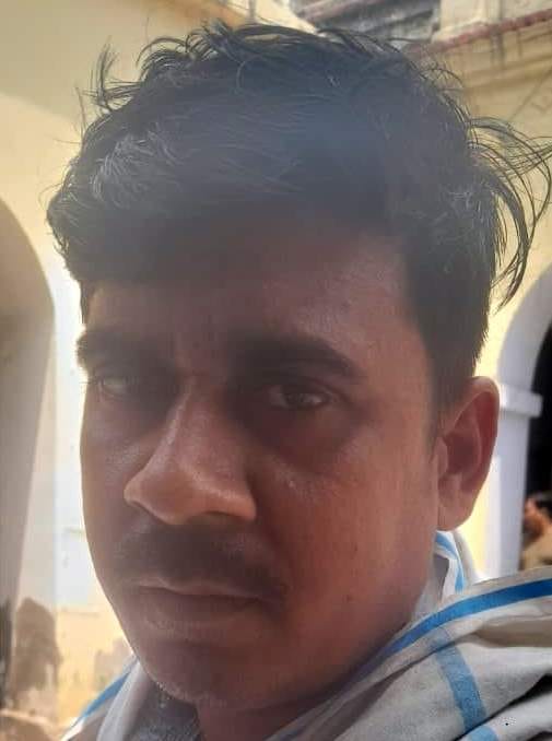 जजी कचहरी परिसर में आयोजित लोक अदालत में वादों का निस्तारण कराते वादकारी। संवाद जजी कचहरी परिसर में आयोजित लोक अदालत में वादों का निस्तारण कराते वादकारी। संवाद