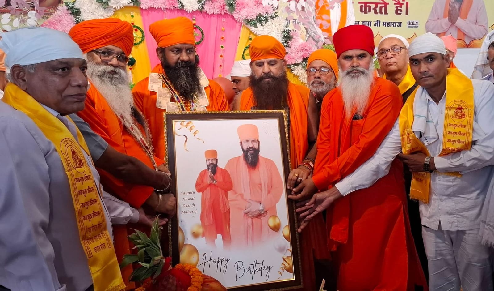 कपालमोचन स्थित गुरु रविदास मंदिर डेरा बाबा लालदास सत्संग समागम में उपस्थित श्रद्धालु। संवाद