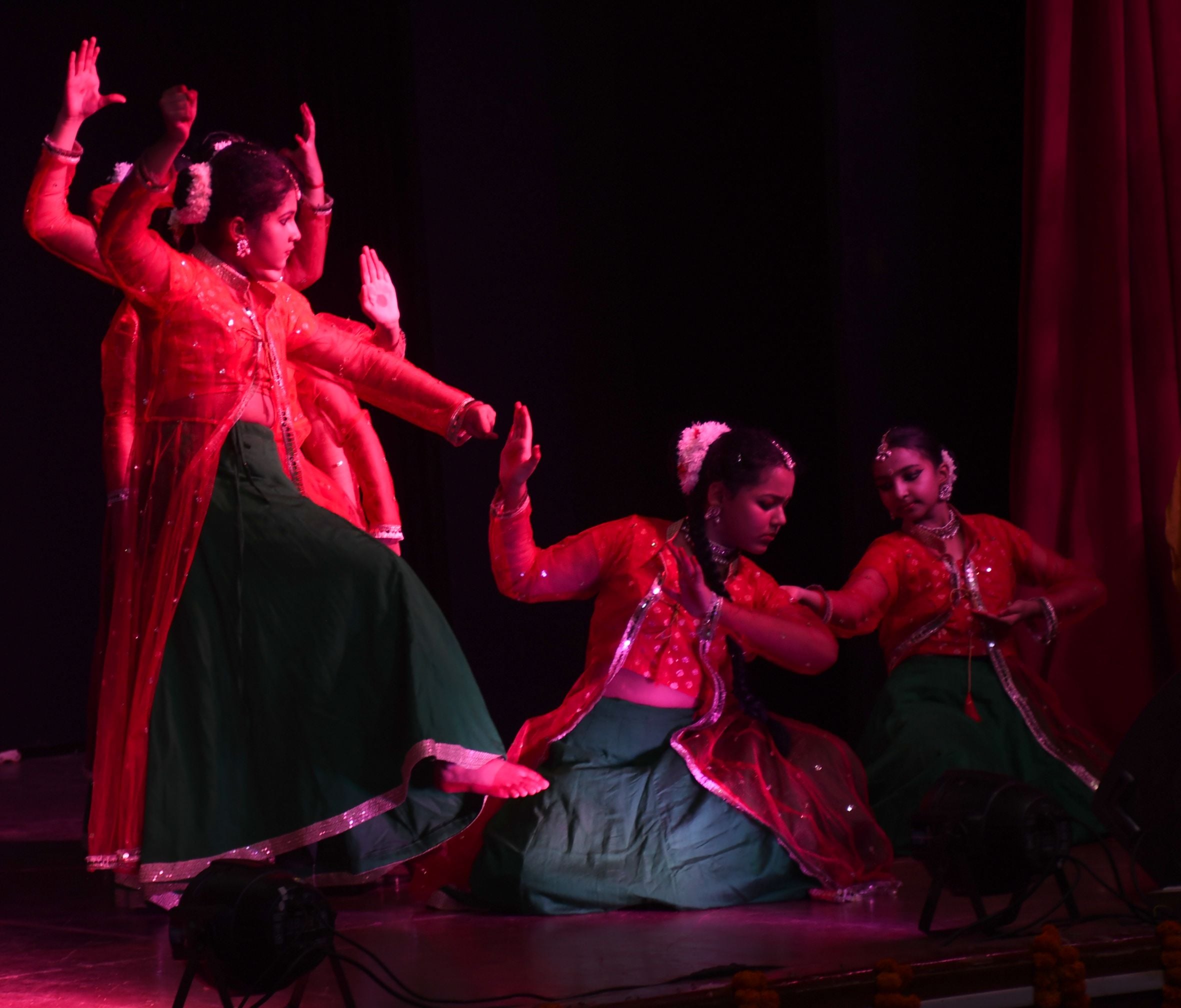 नृत्य में घुले शास्त्रीय, लोक और फ्यूजन संगीत के रंग नृत्य में घुले शास्त्रीय, लोक और फ्यूजन संगीत के रंग