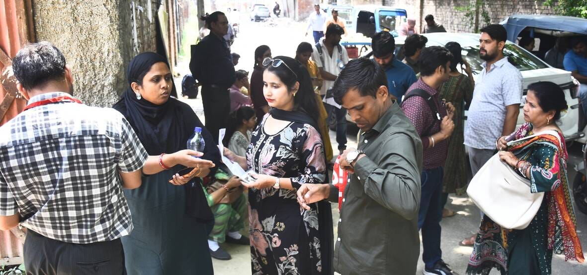 उत्तर प्रदेश शिक्षा सेवा चयन आयोग की ओर से शनिवार से 29 केंद्रों पर दो दिवसीय पोस्ट ग्रेजुएट टी