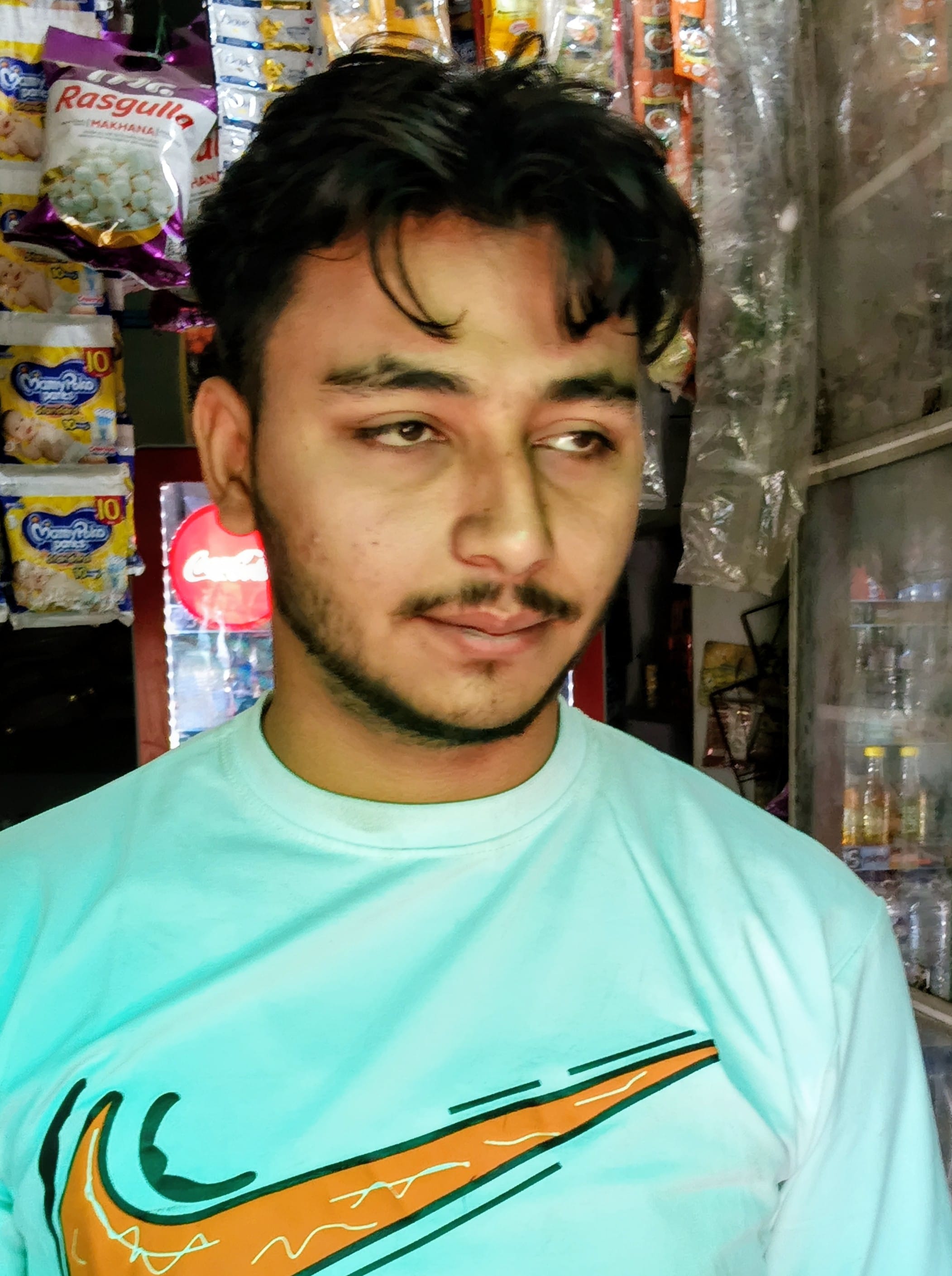 भैंसा रोड पर कूडे का पहाड। (मवाना)