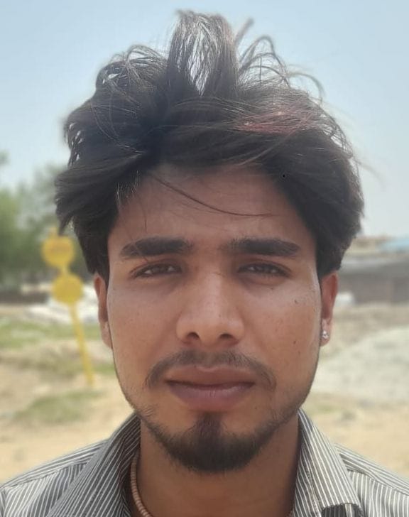 ककरा कलां स्थित बंद एमआरएफ सेंटर पर लगा कूड़े का ढेर। संवाद