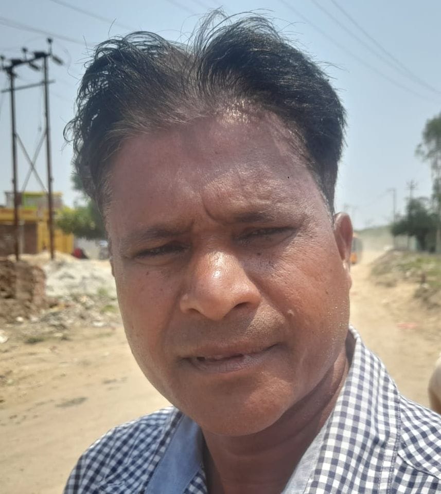 ककरा कलां स्थित बंद एमआरएफ सेंटर पर लगा कूड़े का ढेर। संवाद