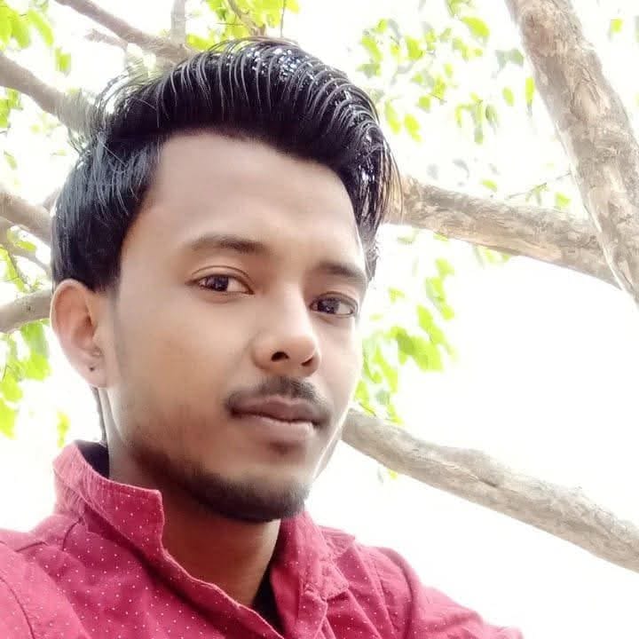 केराकत दुर्घटना में मृतक गोपाल यादव की फाइल फोटो। स्रोत-परिजन केराकत दुर्घटना में मृतक गोपाल यादव की फाइल फोटो। स्रोत-परिजन