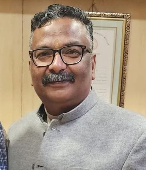 रामपुर के शिशु पार्क में बच्चों को खेलने के लिए नहीं पर्याप्त बंदोबस्त। संवाद
