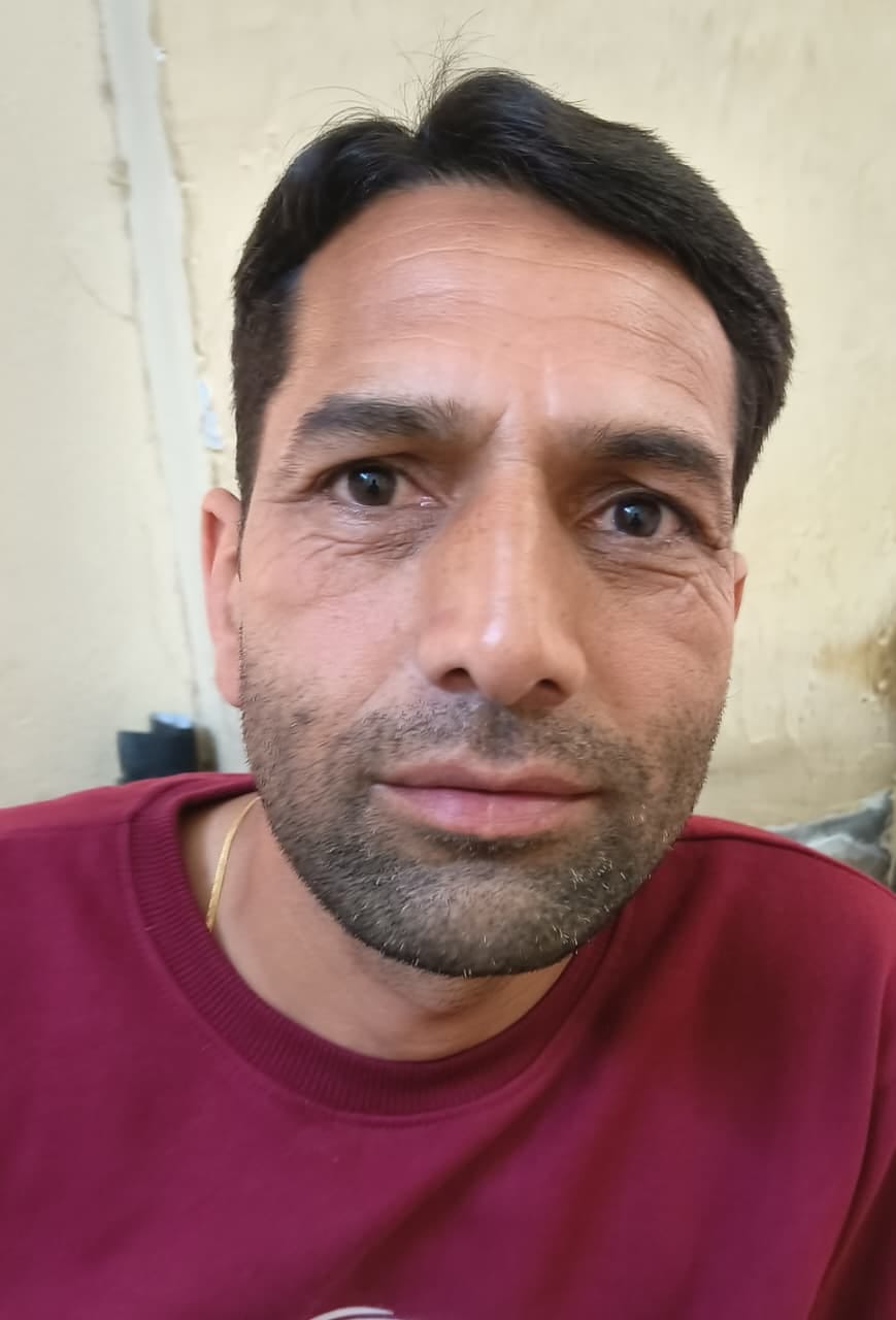 रामपुर के शिशु पार्क में बच्चों को खेलने के लिए नहीं पर्याप्त बंदोबस्त। संवाद