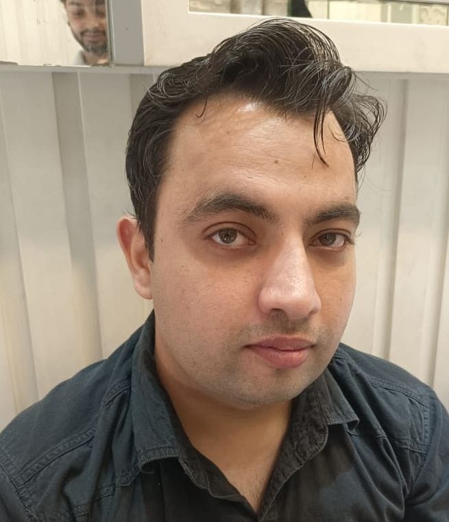17-स्वर्ण कारोबार बाजार में ग्राहकों का इंतजार करते ज्वैलर्स। संवाद 17-स्वर्ण कारोबार बाजार में ग्राहकों का इंतजार करते ज्वैलर्स। संवाद