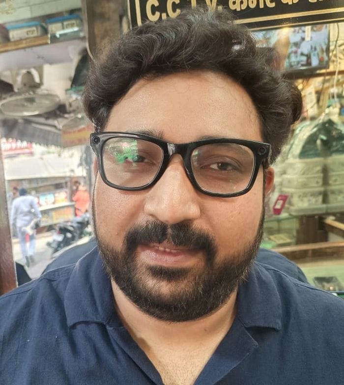 17-स्वर्ण कारोबार बाजार में ग्राहकों का इंतजार करते ज्वैलर्स। संवाद 17-स्वर्ण कारोबार बाजार में ग्राहकों का इंतजार करते ज्वैलर्स। संवाद
