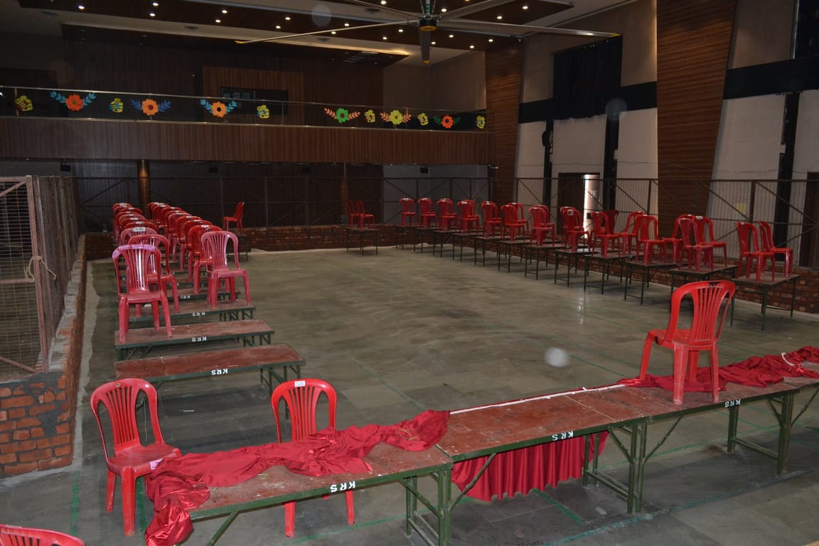 अंबाला सिटी के ओपीएस विद्या  मंदिर में स्ट्रांग रूम में लगी सील । संवाद