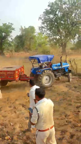 अवैध रेत कारोबारियों का बढ़ा दुस्साहस, कार्रवाई करने पहुंची फॉरेस्ट टीम का किया घेराव