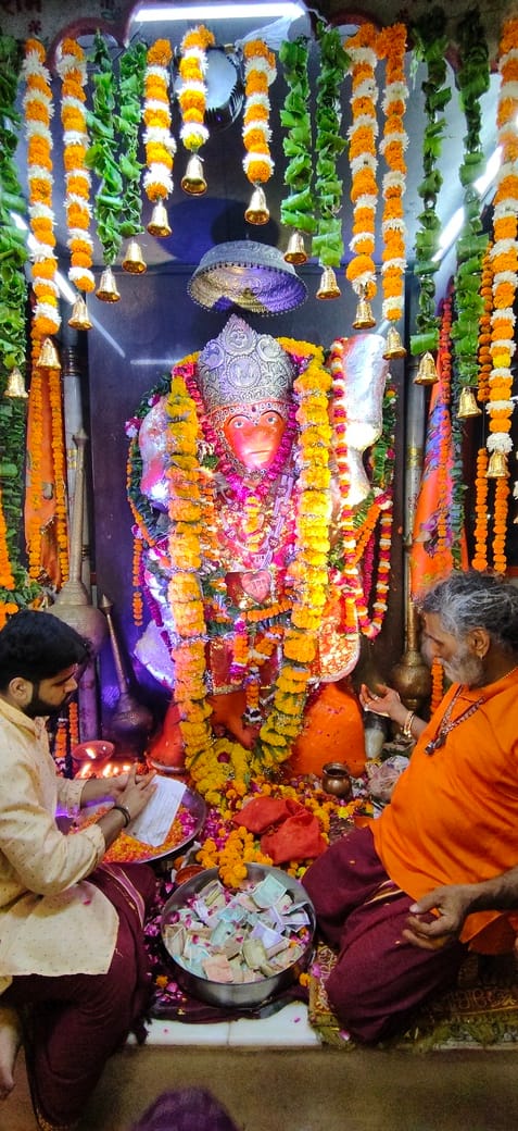 बड़े मंंगल पर पूजन बड़े मंंगल पर पूजन