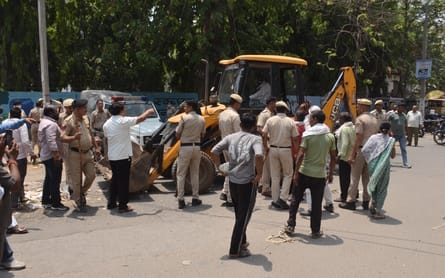 फरीदाबाद सेक्टर 12 लघु सचिवालय पर प्रदर्शन करते ग्रामीण सफाई कर्मचारी । स्रोत: कर्मचारी यूनियन
