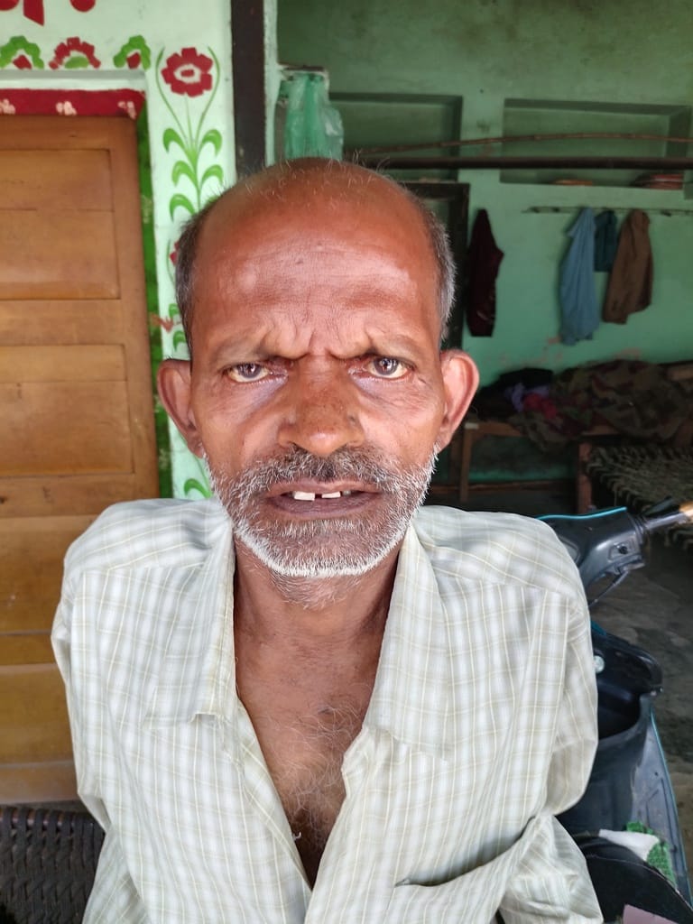 नगर पंचायत सिराथू के रामलाल का पूरा वार्ड में बजबजा रही नाली व फैली गंदगी। संवाद नगर पंचायत सिराथू के रामलाल का पूरा वार्ड में बजबजा रही नाली व फैली गंदगी। संवाद