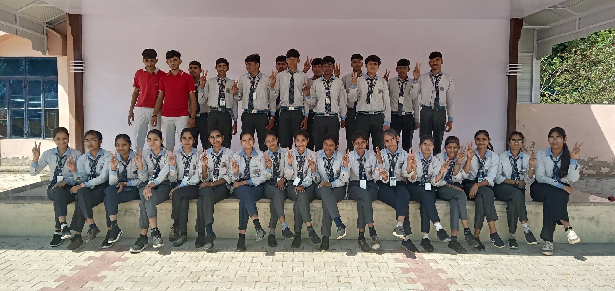 फोटो संख्या: 75- हरियाणा शिक्षा बोर्ड की ओर से जारी 12वीं के परीक्षा परिणाम में राजकीय वरिष्ठ 