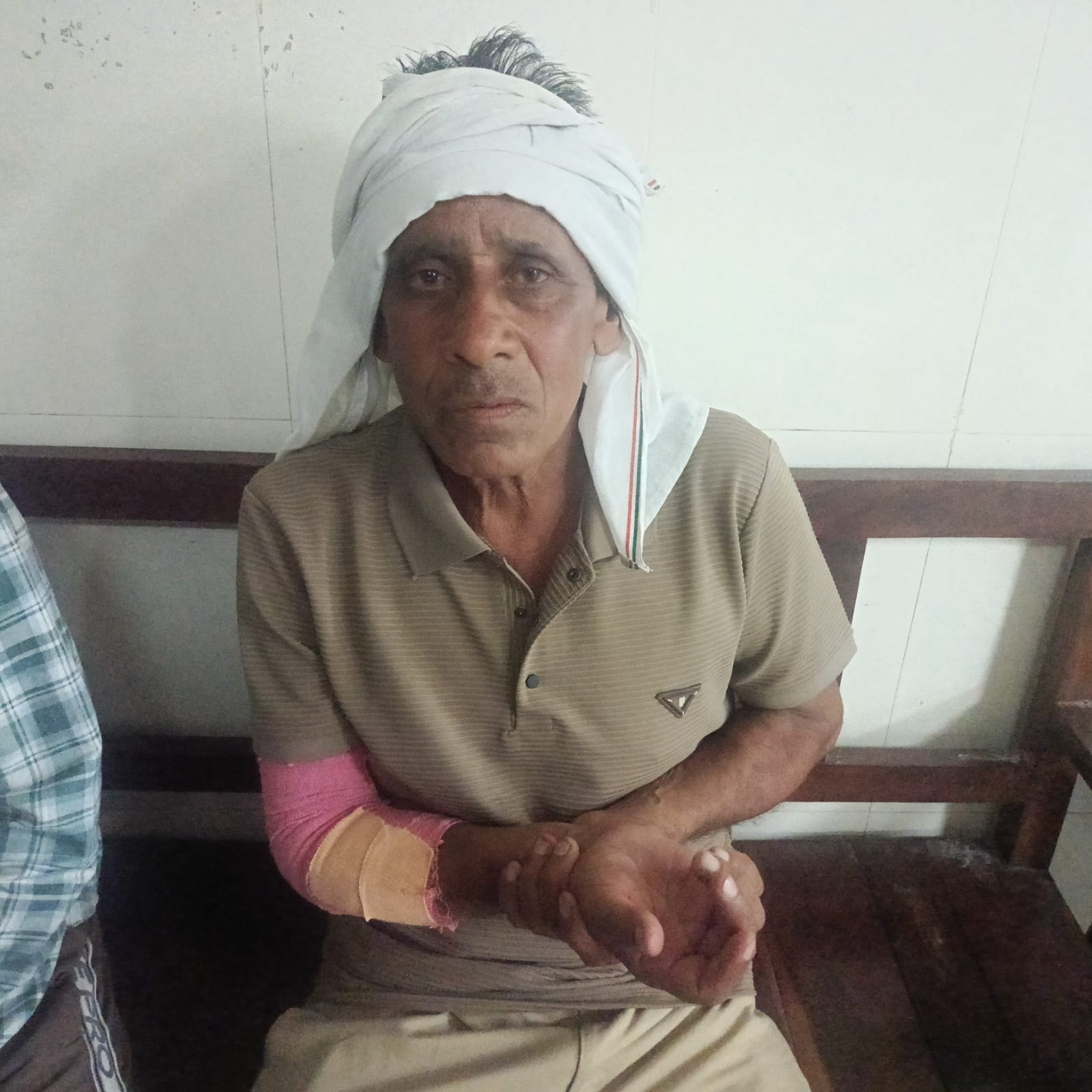 लाइट न आने से बंद पड़ी लैब में मशीन। संवाद लाइट न आने से बंद पड़ी लैब में मशीन। संवाद