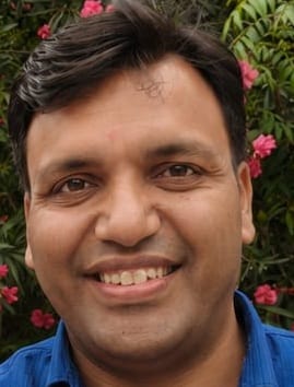पीएम श्री राजकीय कन्या वरिष्ठ माध्यमिक विद्यालय जखोली अड्डा में सेलिब्रेशन करते हुए। स्कूल