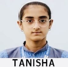 20-रोहतक के वैश्य पब्लिक स्कूल में 12वीं का परिणाम आने के बाद खुशी मनाते विद्यार्थी व शिक्षक।