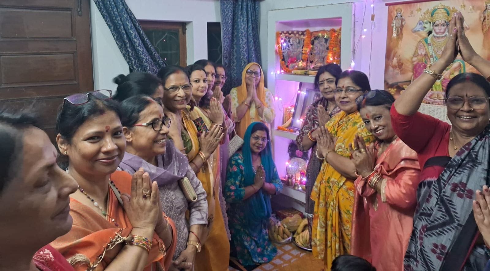 भक्तों ने किया सुंदरकांड का पाठ