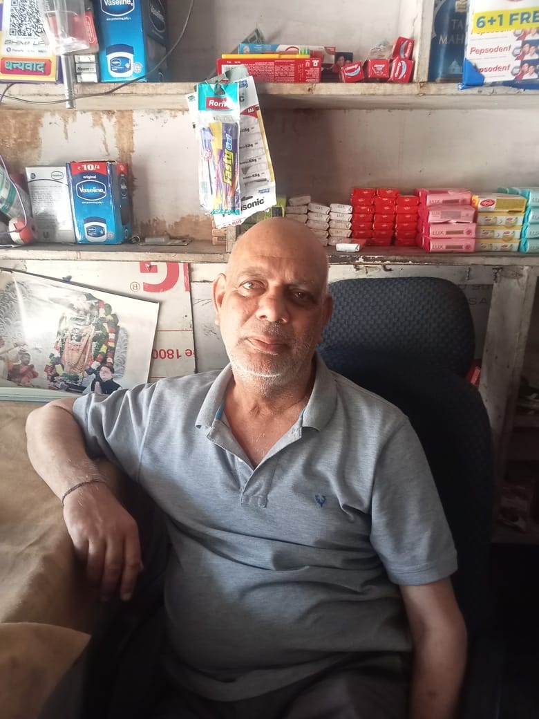 धर्मशाला नगर निगम के के वार्ड16 में टूटी हुई टाइल संवाद धर्मशाला नगर निगम के के वार्ड16 में टूटी हुई टाइल संवाद