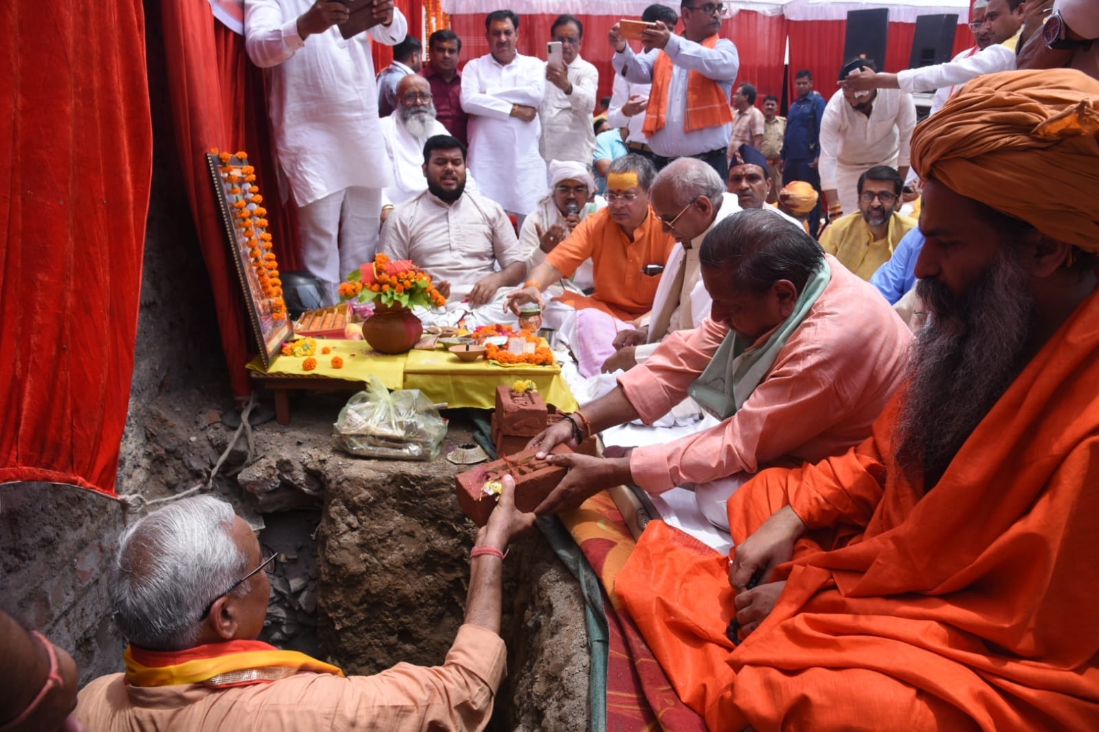 विहिप के प्रांतीय कार्यालय का भूमि पूजन
